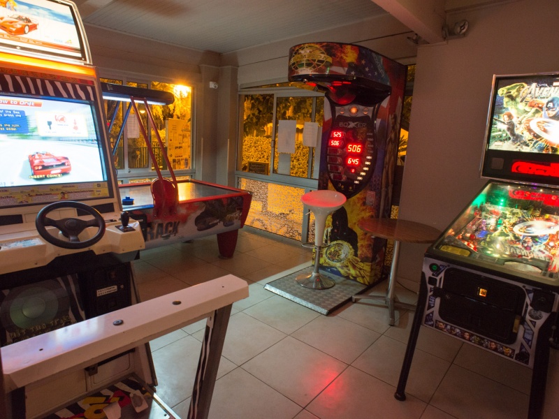 La salle de jeux au restaurant 