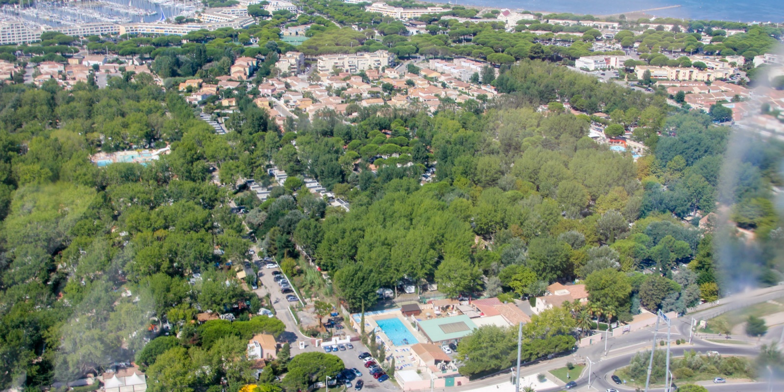 Le camping Abri de Camargue entre terre et mer